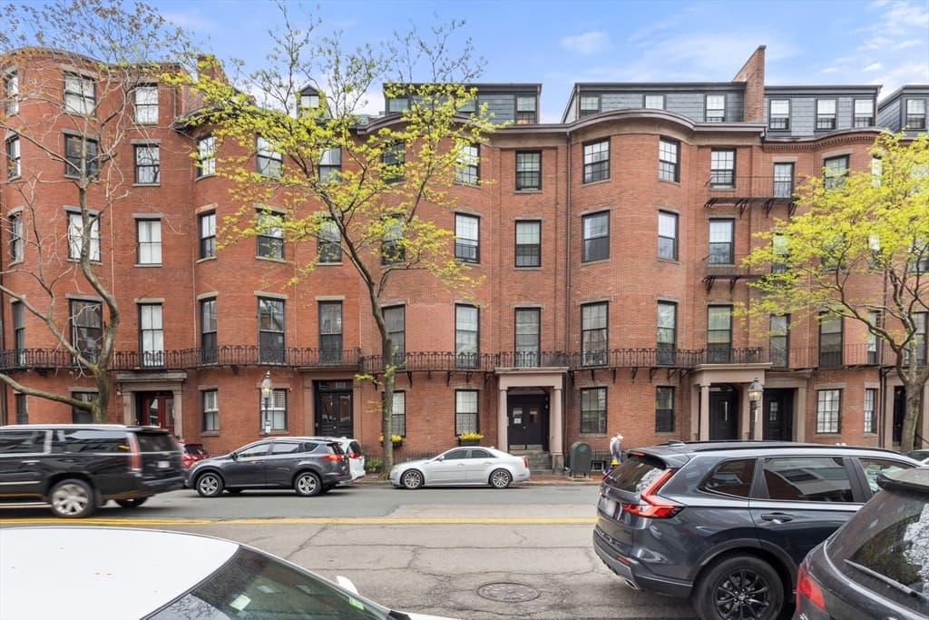 Condominium at 27 Bowdoin Street # 1C, Boston MA 02114, photo 2 of 20