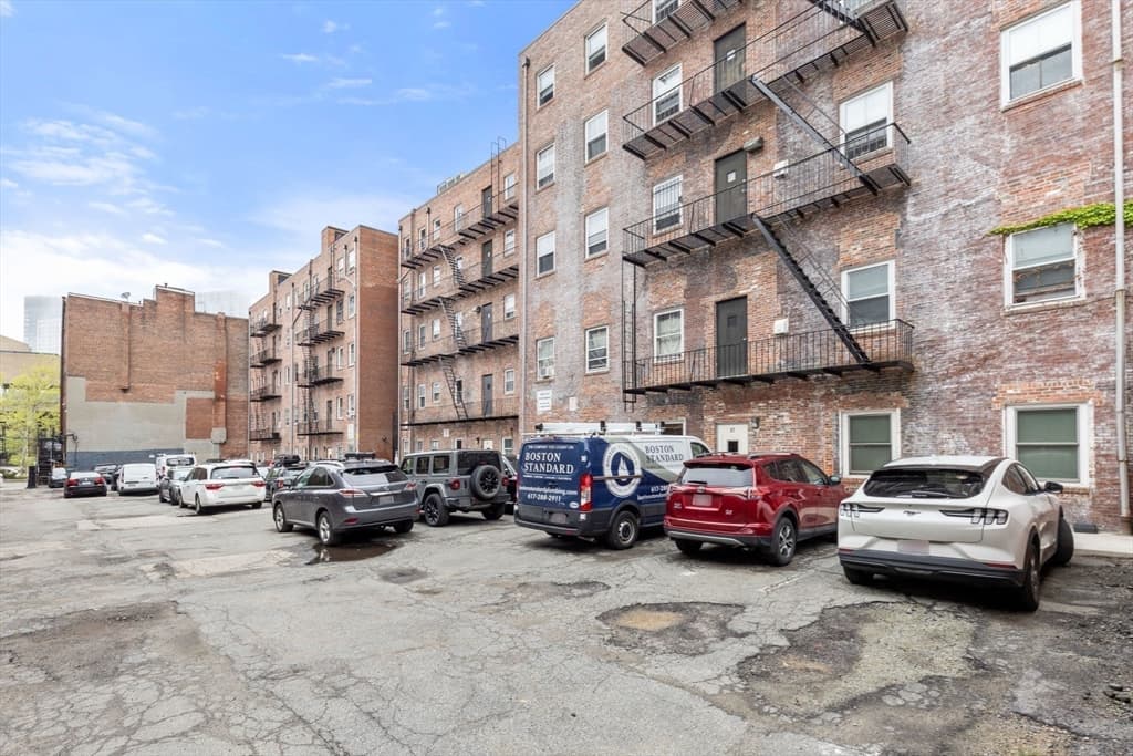 Condominium at 27 Bowdoin Street # 1C, Boston MA 02114, photo 16 of 20