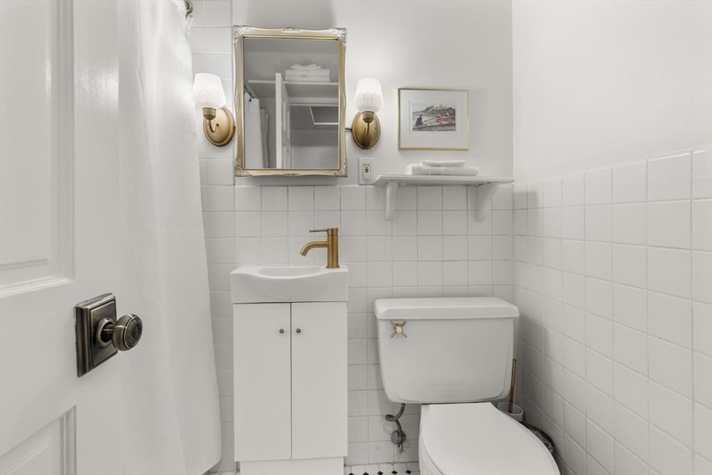Condominium at 27 Bowdoin Street # 1C, Boston MA 02114, photo 9 of 20