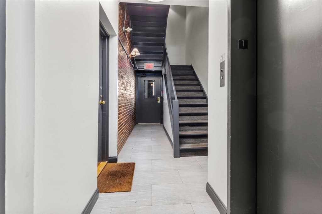 Condominium at 27 Bowdoin Street # 1C, Boston MA 02114, photo 11 of 20