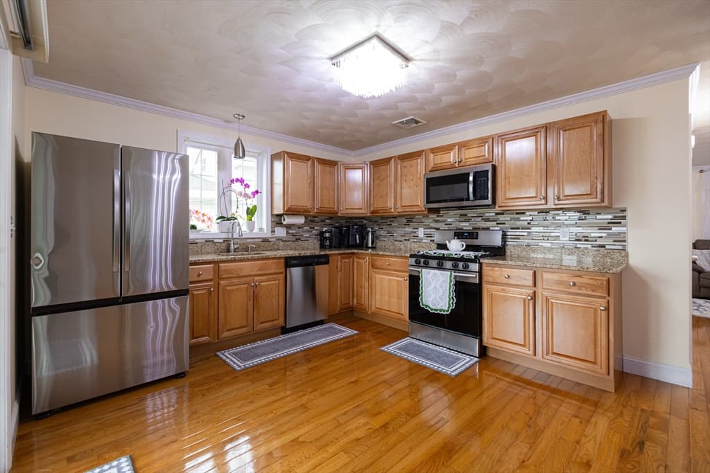 76 River St, Lynn MA 01905 photo 8