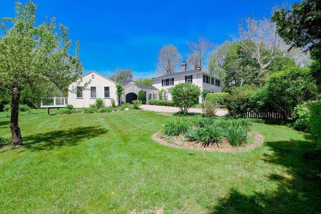 595 New Bedford Road, Rochester MA 02770 photo 2
