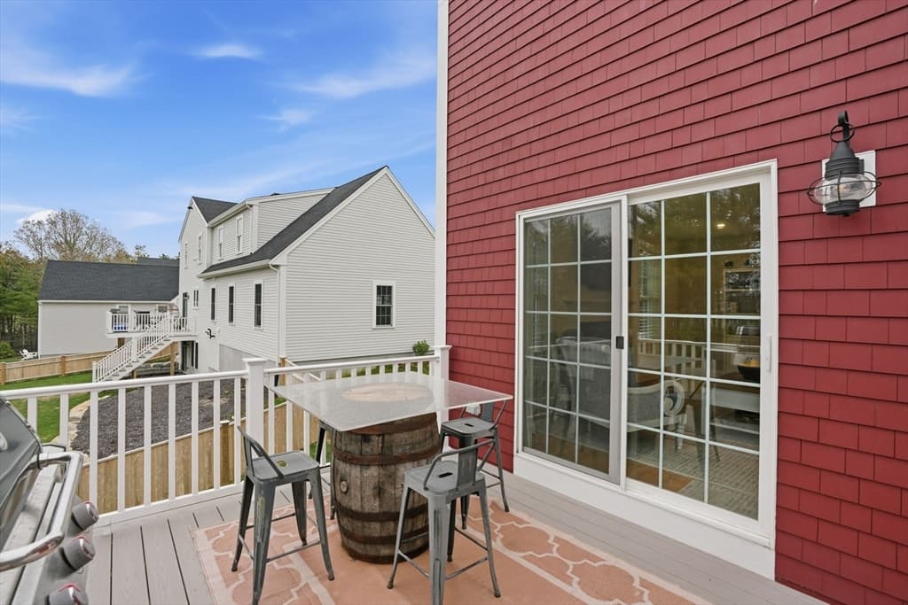Single Family Residence at 7 Yellow Birch Dr, Plymouth MA 02360, photo 32 of 42