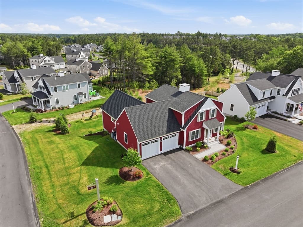 7 Yellow Birch Dr, Plymouth MA 02360