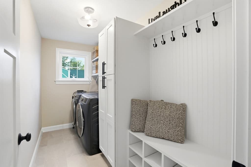 Single Family Residence at 7 Yellow Birch Dr, Plymouth MA 02360, photo 24 of 42