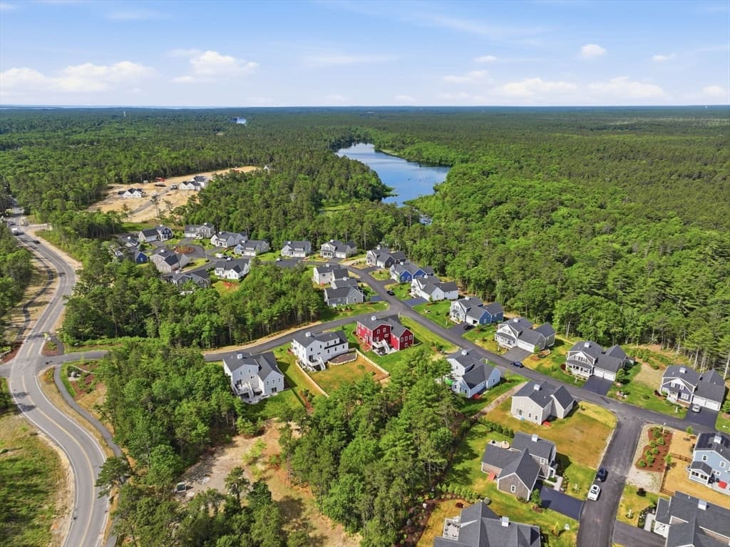 Single Family Residence at 7 Yellow Birch Dr, Plymouth MA 02360, photo 40 of 42