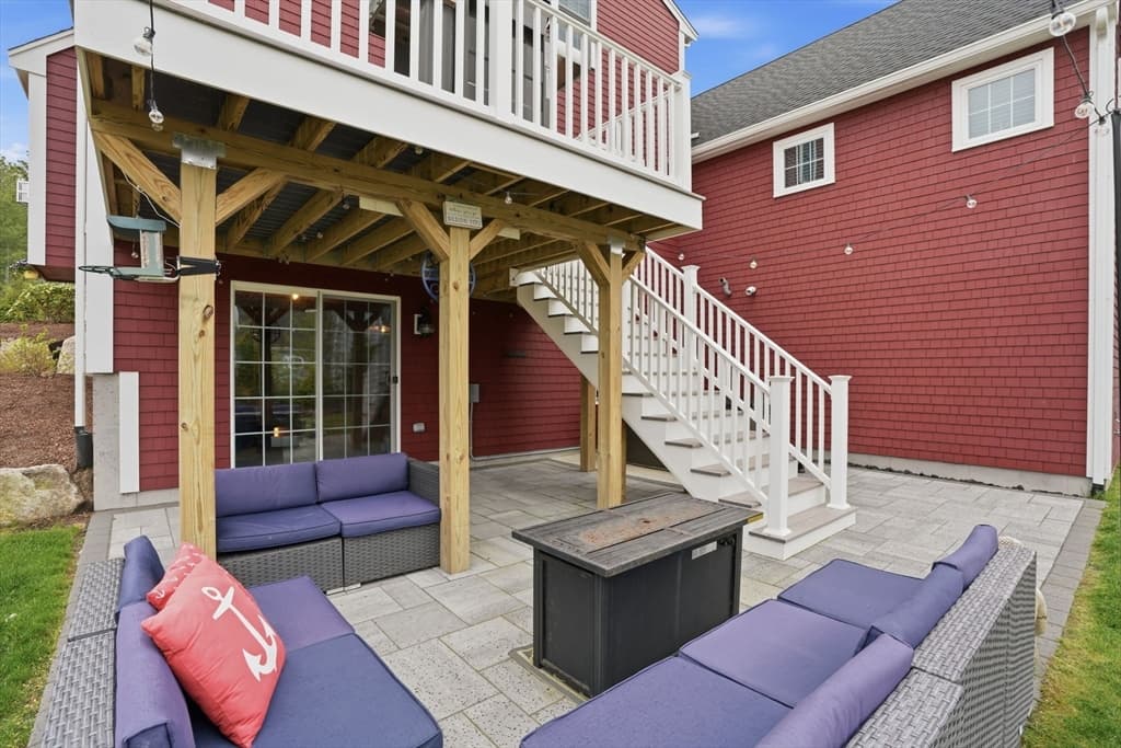Single Family Residence at 7 Yellow Birch Dr, Plymouth MA 02360, photo 35 of 42