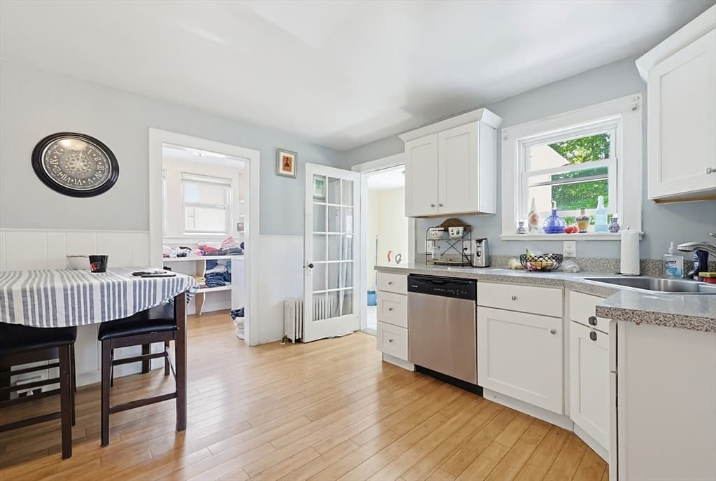 3 Family at 26 Mccarthy St, Franklin MA 02038, Franklin, photo 5 of 36
