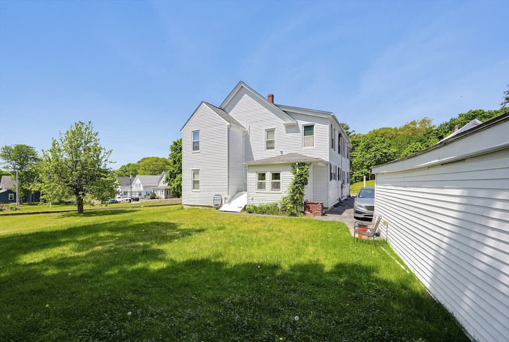 3 Family at 26 Mccarthy St, Franklin MA 02038, Franklin, photo 4 of 36