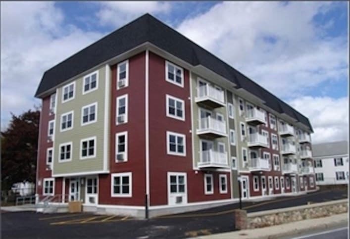 Condominium at 277 W Main St # 46, Marlborough MA 01752, Marlborough, photo 2 of 26