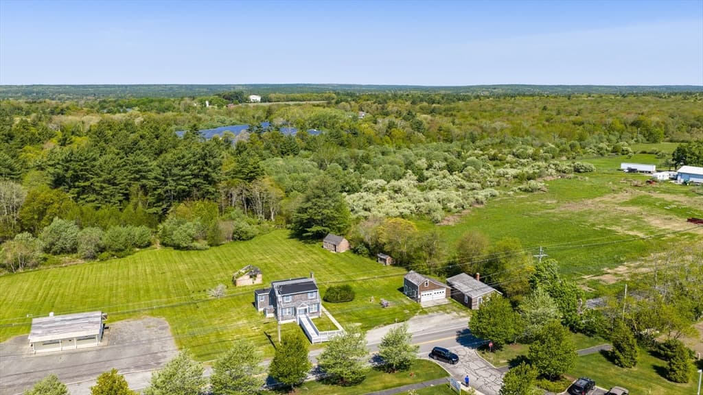 576 Faunce Corner Rd, Dartmouth MA 02747 photo 4