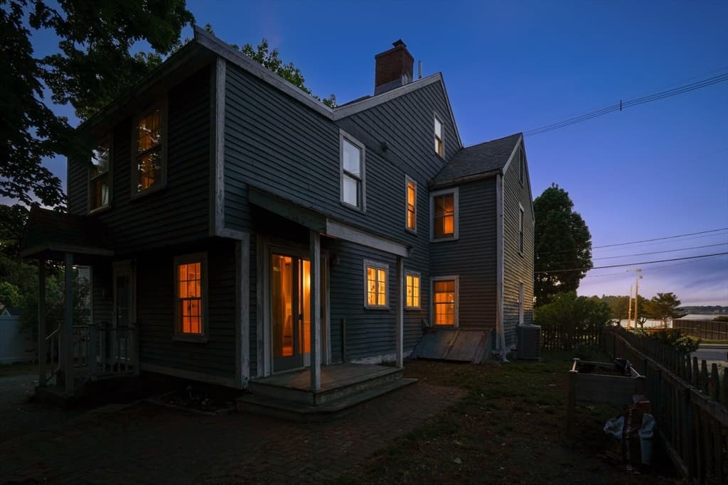 Single Family Residence at 44 Church St, Wakefield MA 01880, photo 18 of 21