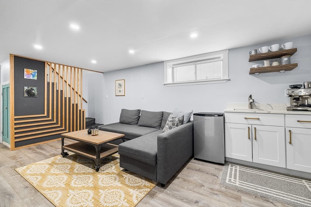 66 Newhall St, Revere MA 02151 photo 15