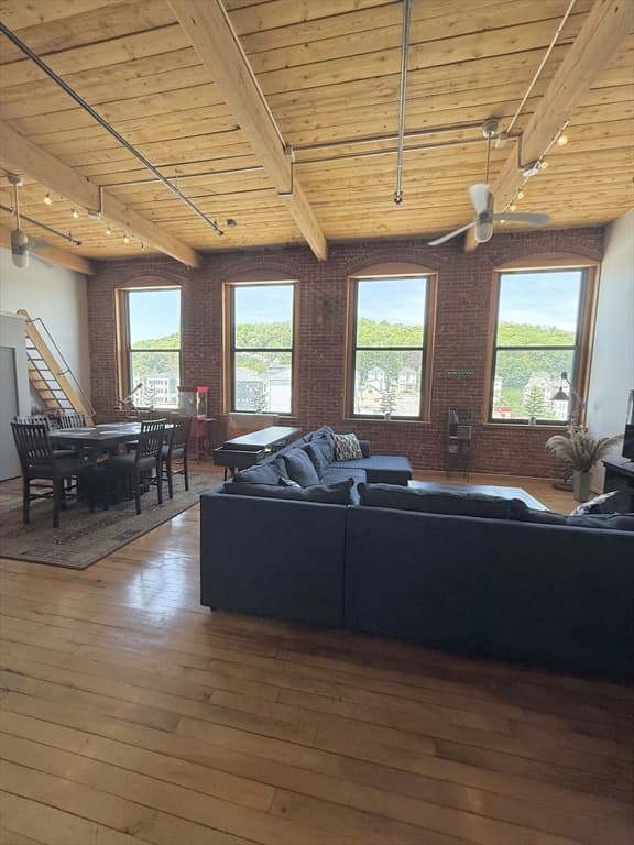 Condominium at 1 Envelope Ter # 309, Worcester MA 01604, photo 3 of 19