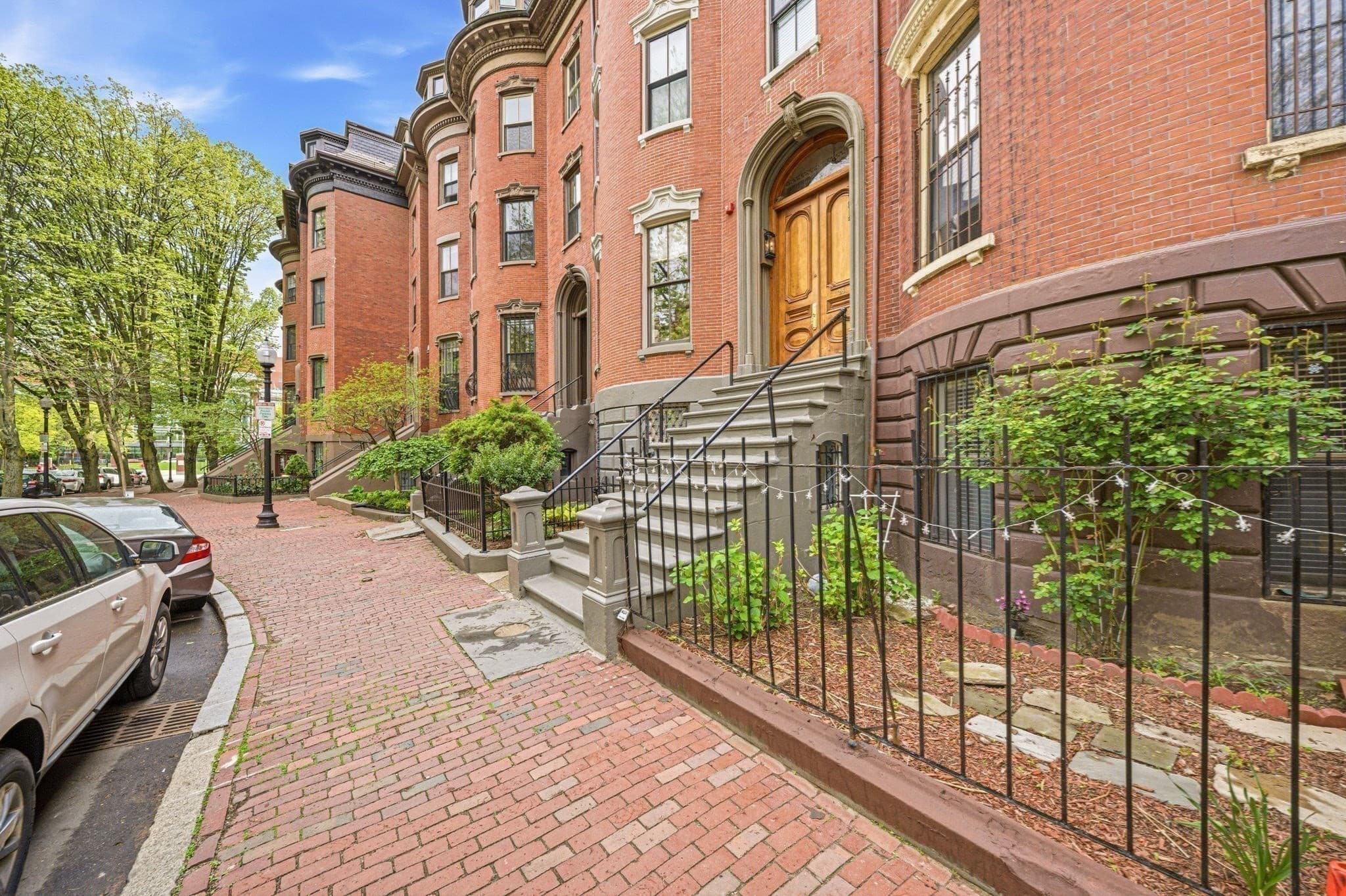Condominium at 25 Worcester Square # 5, Boston MA 02118, photo 2 of 23