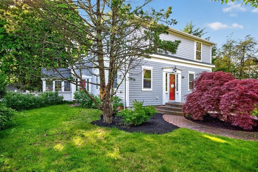 120 Ocean View Avenue, Barnstable MA 02635
