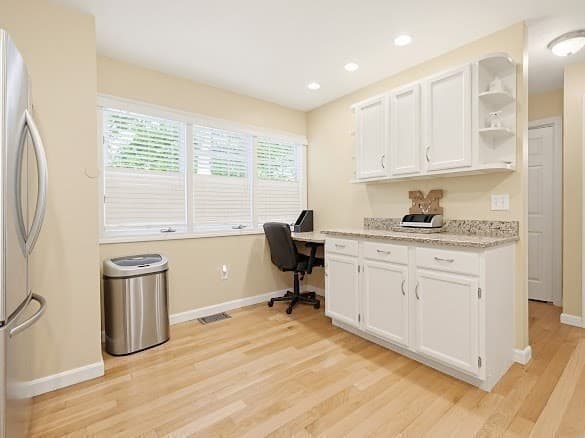 Condominium at 6 Rosewood Lane # 6, Hopkinton MA 01748, Hopkinton, photo 6 of 35