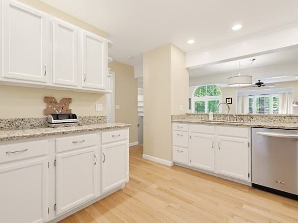 Condominium at 6 Rosewood Lane # 6, Hopkinton MA 01748, Hopkinton, photo 7 of 35