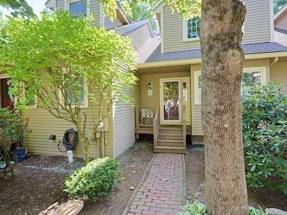6 Rosewood Lane # 6, Hopkinton MA 01748