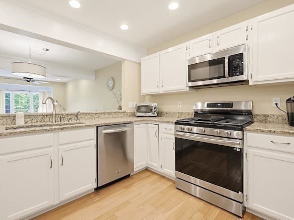 Condominium at 6 Rosewood Lane # 6, Hopkinton MA 01748, Hopkinton, photo 5 of 35