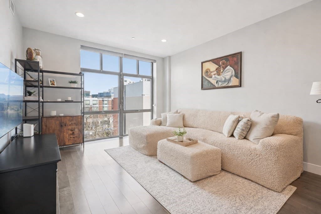 Condominium at 150 Dorchester Ave South Boston # 511, Boston MA 02127, Boston, photo 2 of 24