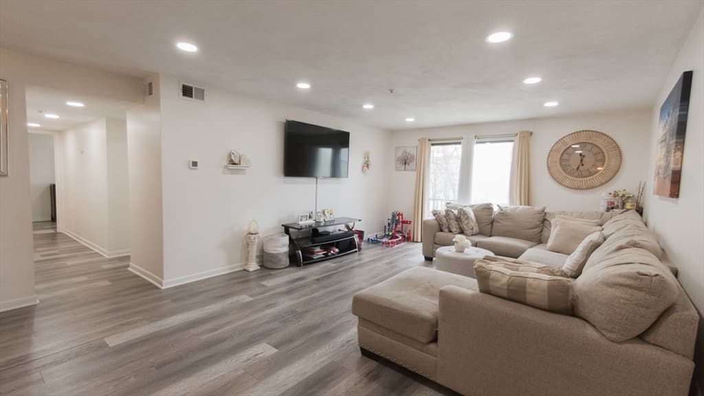 Condominium at 232 Canton St # 206, Randolph MA 02368, Randolph, photo 2 of 25