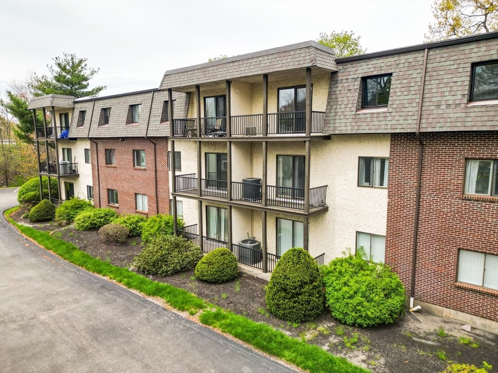 232 Canton St # 206, Randolph MA 02368