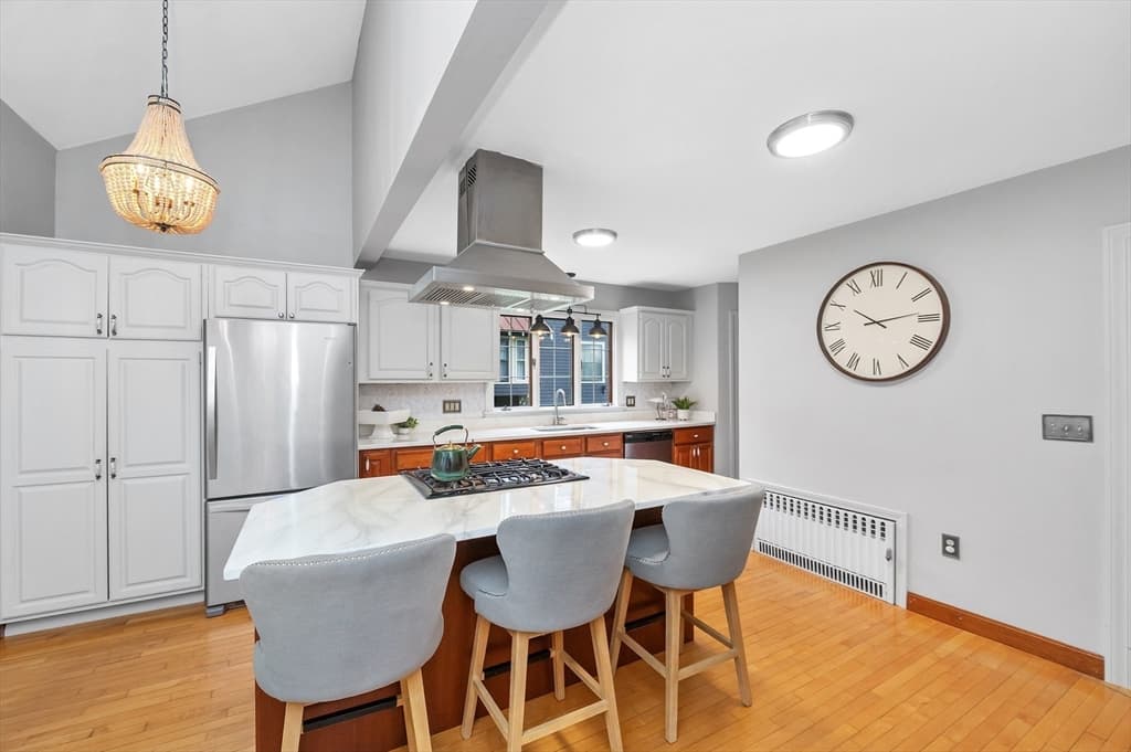 Single Family Residence at 12 Newton Rd, Haverhill MA 01830, photo 3 of 34