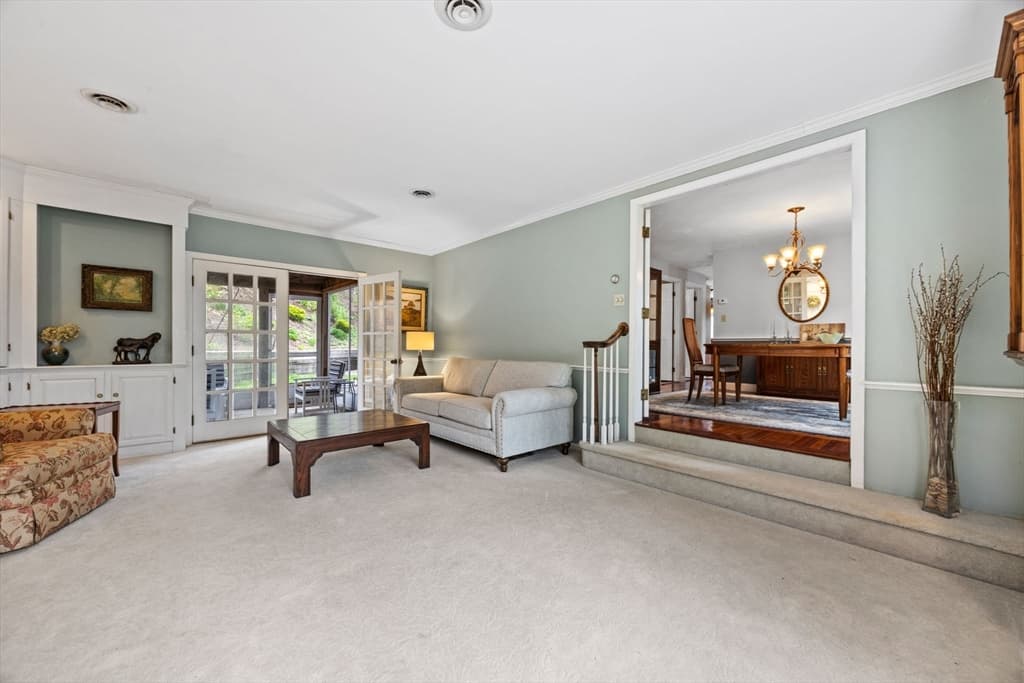 Single Family Residence at 9 Hill Dale Rd, Plymouth MA 02360, Plymouth, photo 14 of 41