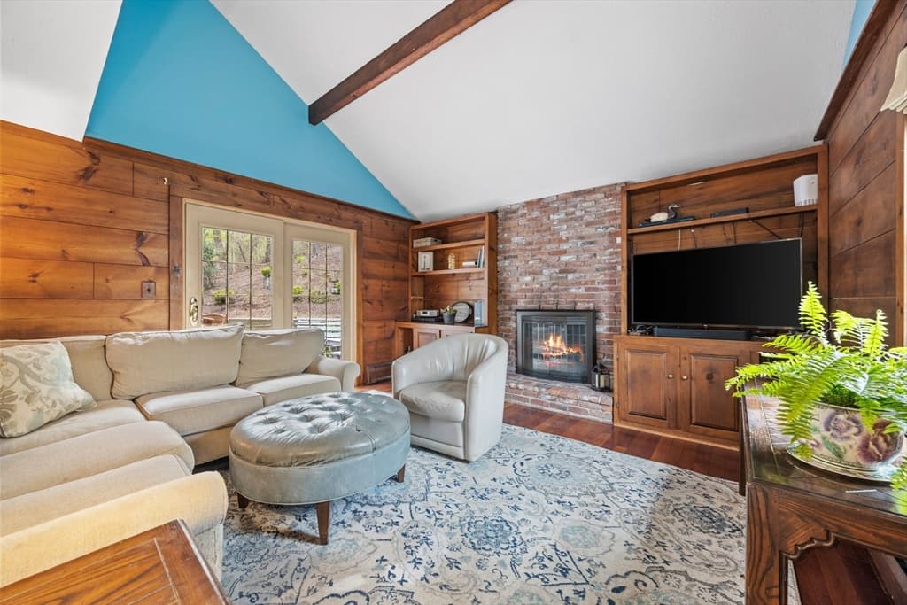 Single Family Residence at 9 Hill Dale Rd, Plymouth MA 02360, Plymouth, photo 11 of 41