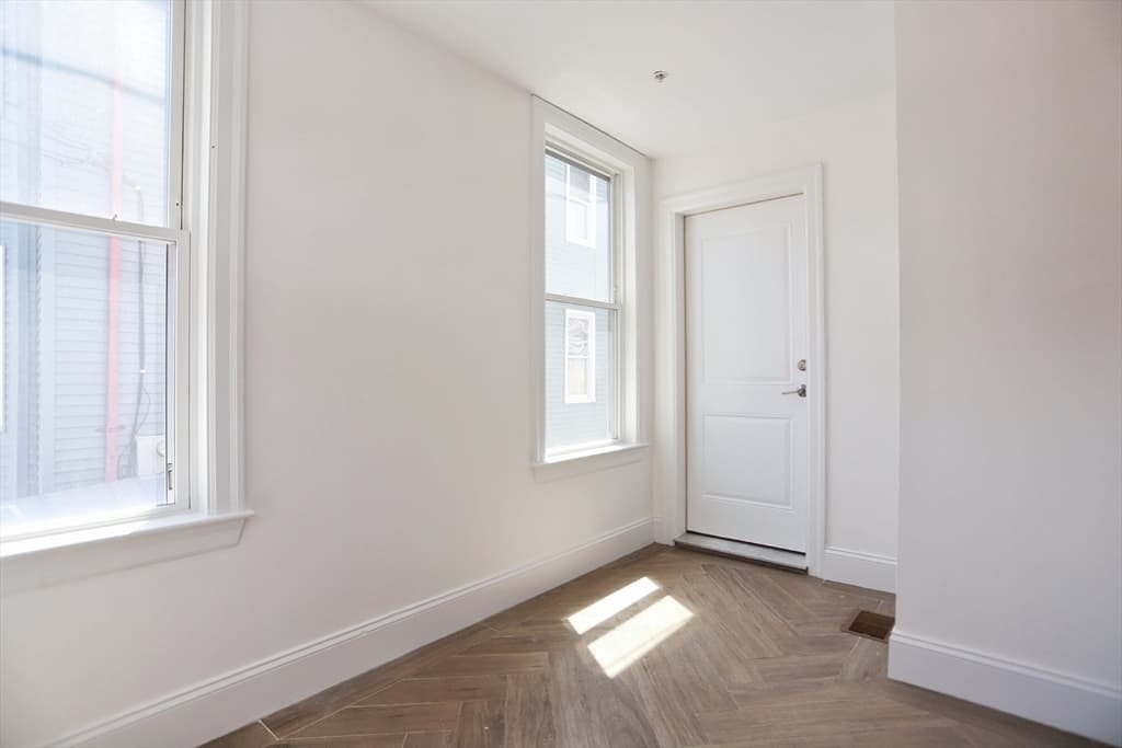 76 Flint St # 1, Somerville MA 02145 photo 17