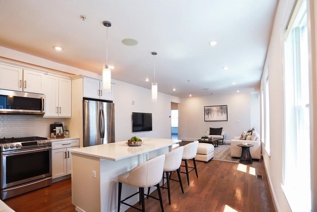 76 Flint St # 1, Somerville MA 02145