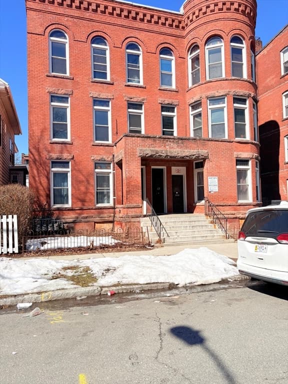 179-183 Walnut Street, Holyoke MA 01040