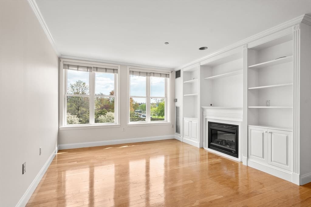 Condominium at 73 Chelsea St # 305, Boston MA 02129, Boston, photo 13 of 22