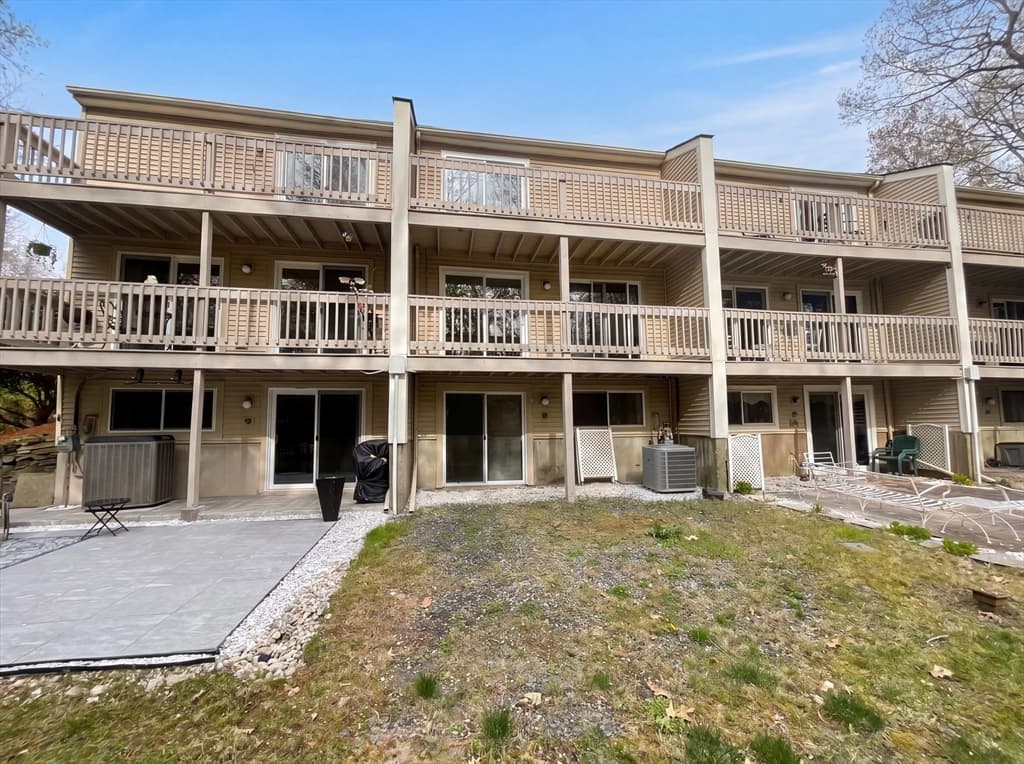 Condominium at 20 Lordvale Blvd # 202, Grafton MA 01536, Grafton, photo 2 of 22