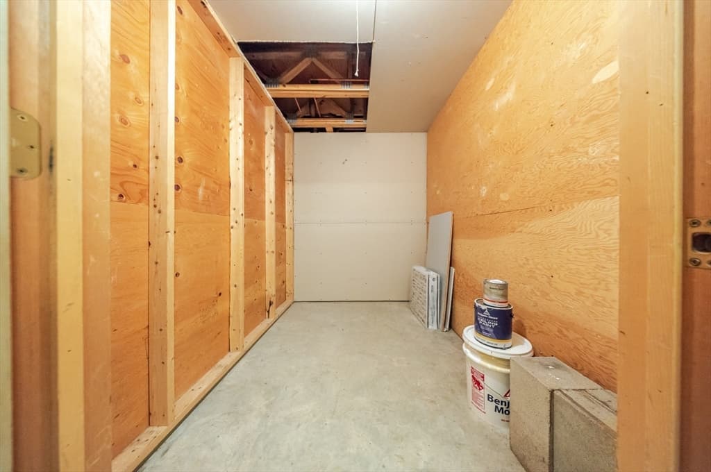 Condominium at 351 Pleasant St # 9, Northampton MA 01060, Northampton, photo 31 of 33