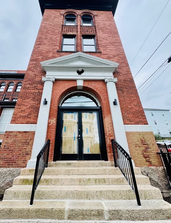 403 Division Street # 13, Fall River MA 02721 photo 2