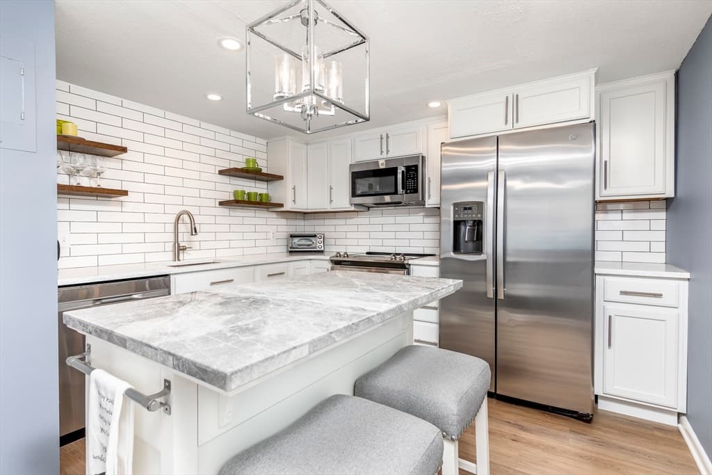 404 Paradise Road # 1C, Swampscott MA 01907