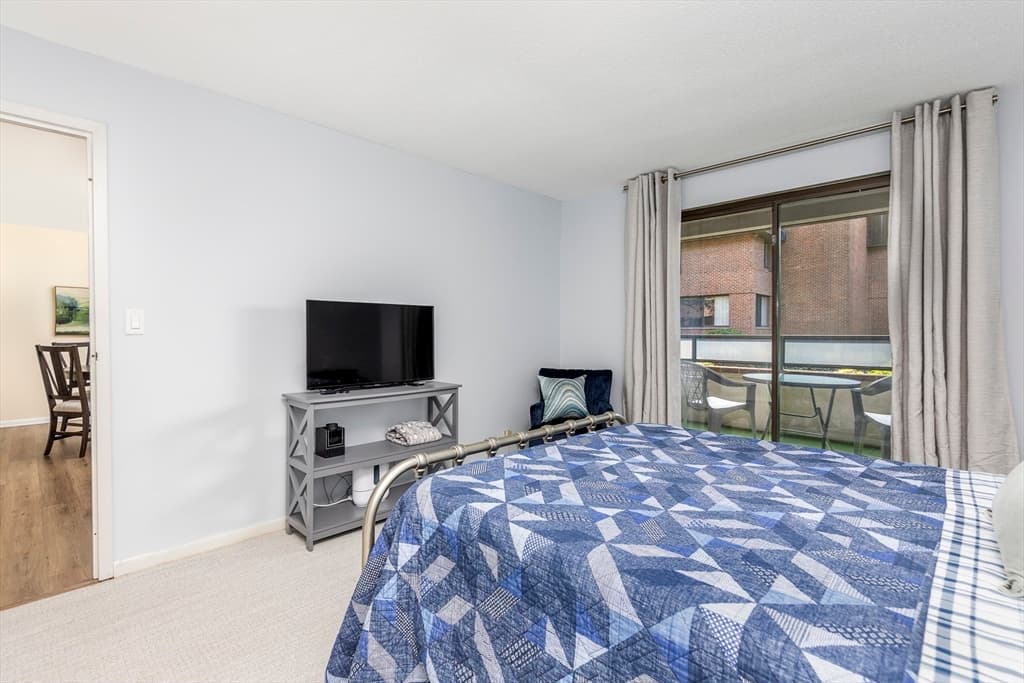 404 Paradise Road # 1C, Swampscott MA 01907 photo 18