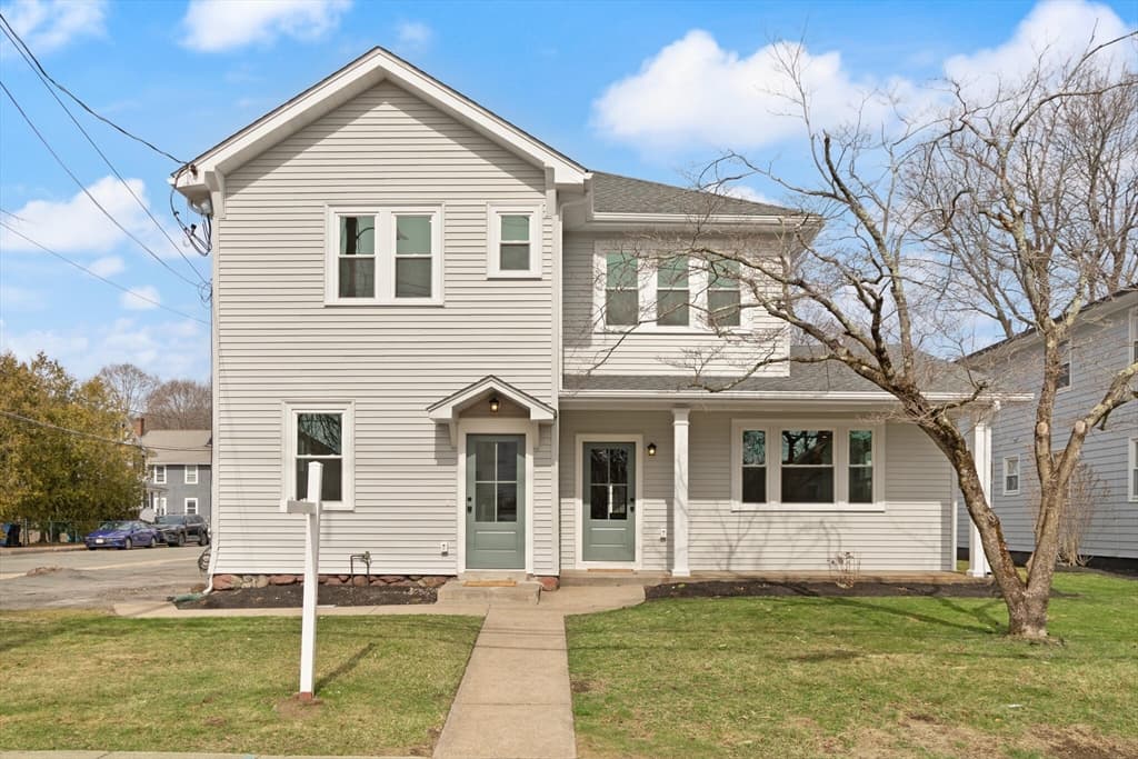 156-158 Waverley St, Belmont MA 02478