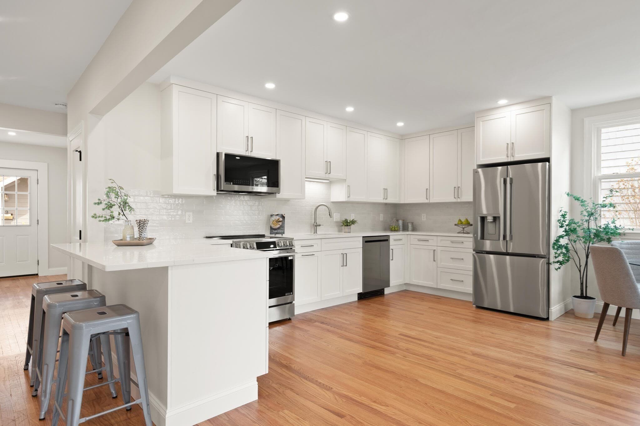 2 Family - 2 Units Up/Down at 156-158 Waverley St, Belmont MA 02478, Belmont, photo 11 of 42