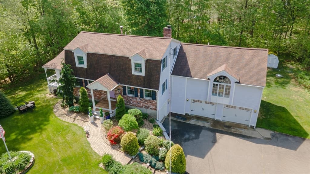 190 Wyndridge Circle, Pelham NH 03076
