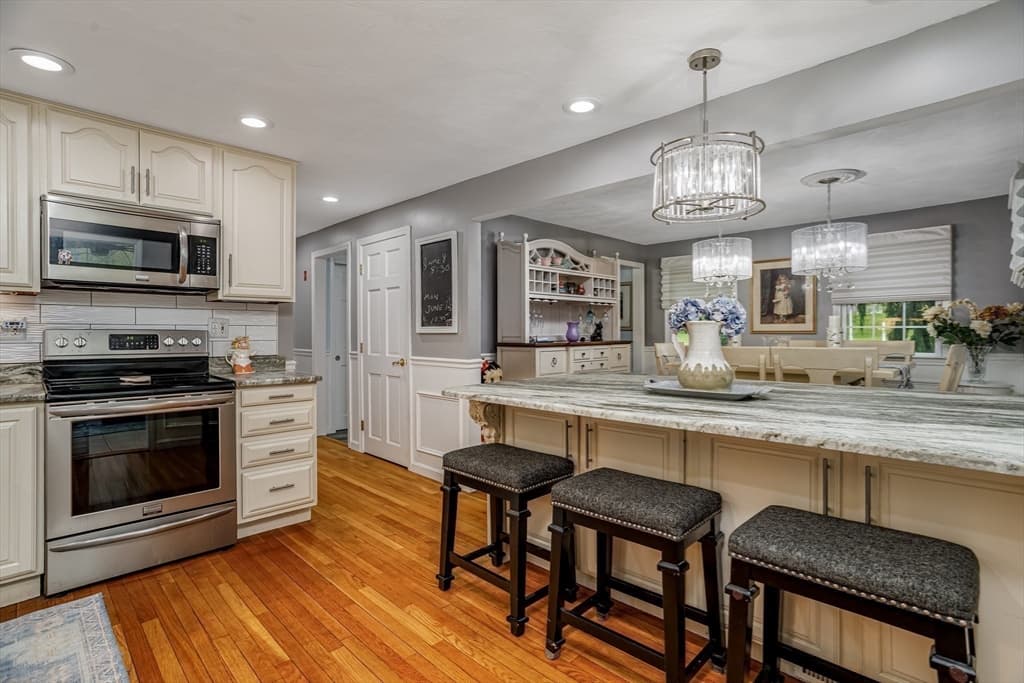190 Wyndridge Circle, Pelham NH 03076 photo 10