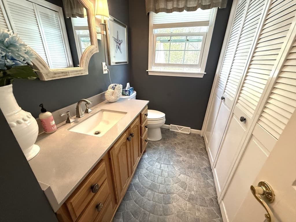 190 Wyndridge Circle, Pelham NH 03076 photo 19