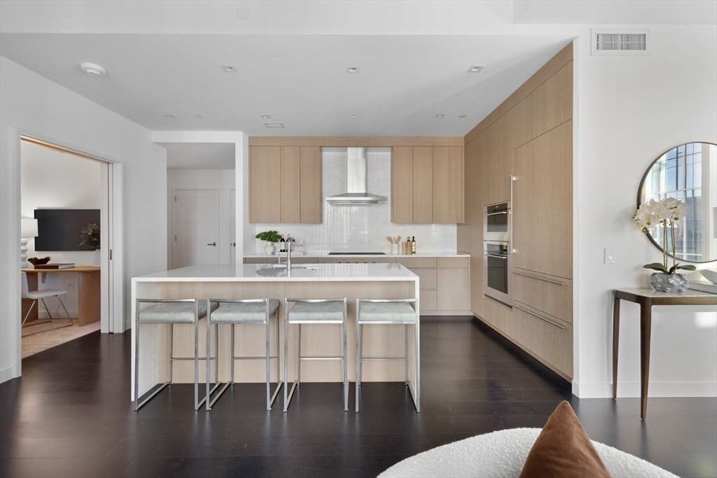 Condominium at 150 Seaport Blvd # 12B, Boston MA 02210, photo 6 of 28