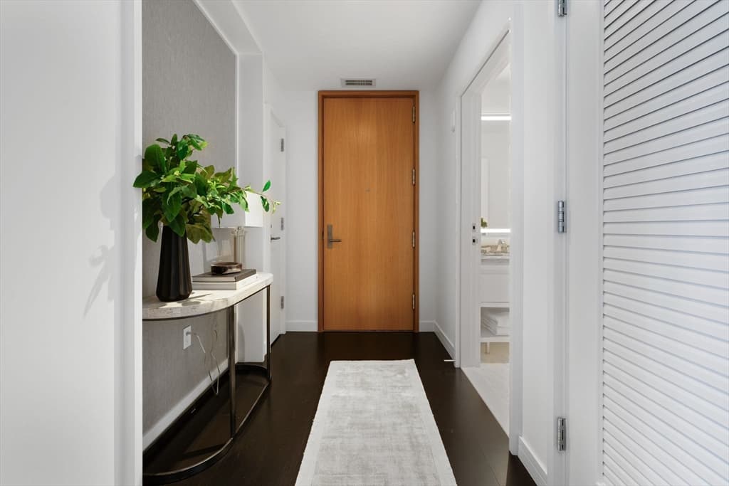 Condominium at 150 Seaport Blvd # 12B, Boston MA 02210, photo 9 of 28