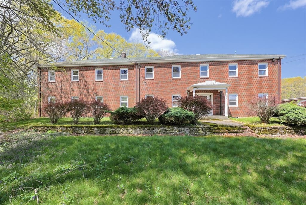 Single Family Residence at 90 School Street, Plainville MA 02762, Plainville, photo 2 of 33