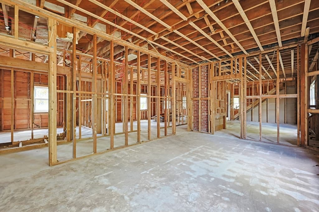 Single Family Residence at 90 School Street, Plainville MA 02762, Plainville, photo 13 of 33