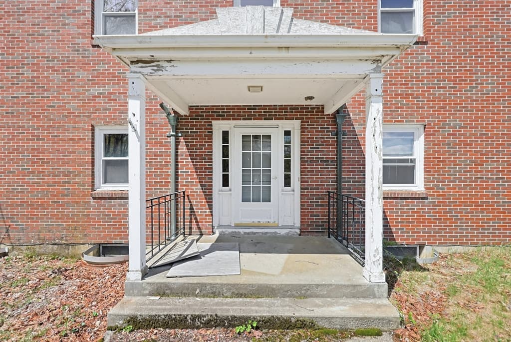 Single Family Residence at 90 School Street, Plainville MA 02762, Plainville, photo 3 of 33