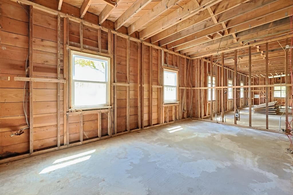 Single Family Residence at 90 School Street, Plainville MA 02762, Plainville, photo 9 of 33